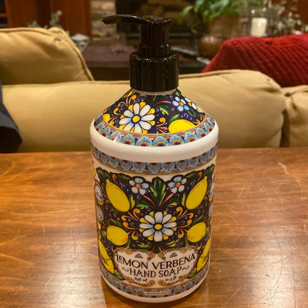 NEW! Deruta Hand Soap Home and Body Company 21.5 fl oz Lemon Verbena Blue Yellow